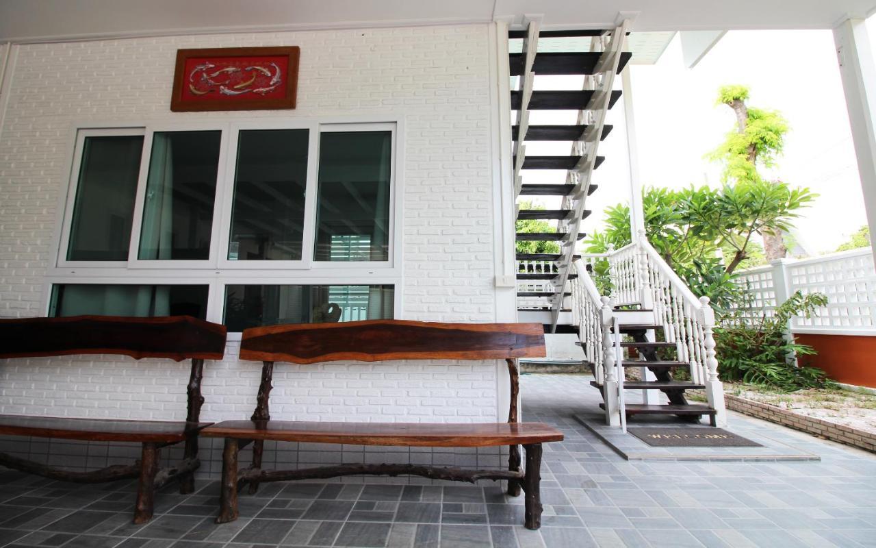 Room In Guest Room - Baan Khunphiphit Homestay No3370 พระนครศรีอยุธยา ภายนอก รูปภาพ